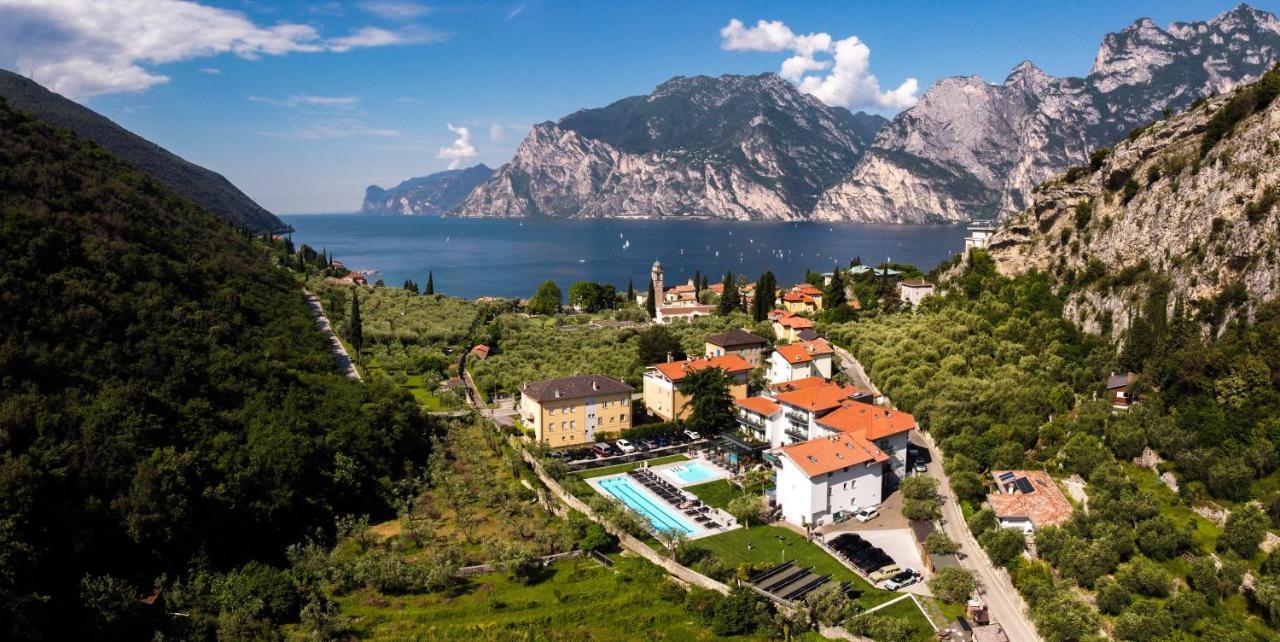 Aktivhotel Santalucia Torbole Sul Garda Kültér fotó