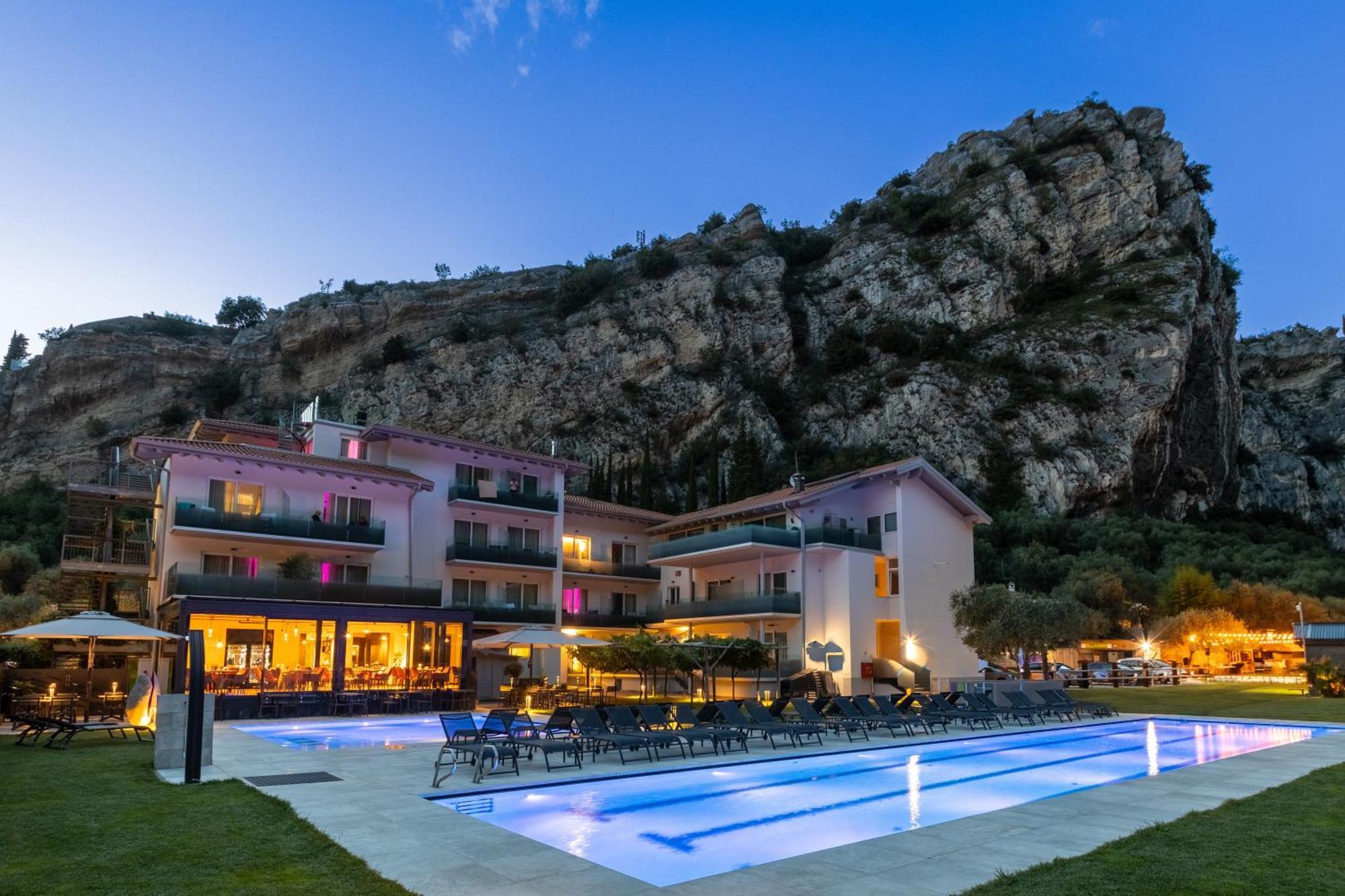 Aktivhotel Santalucia Torbole Sul Garda Kültér fotó