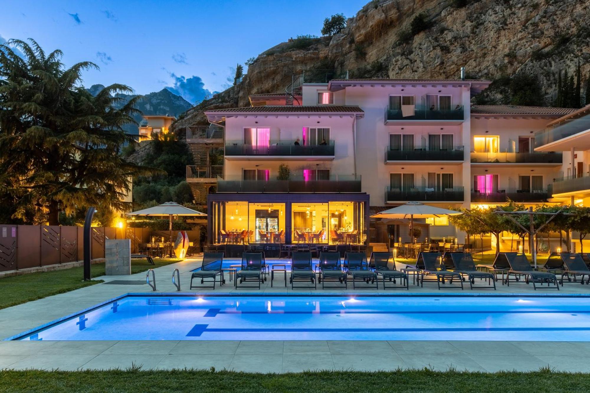 Aktivhotel Santalucia Torbole Sul Garda Kültér fotó