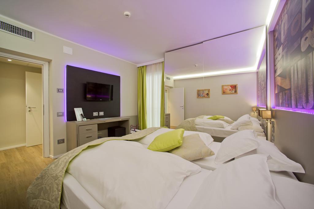Aktivhotel Santalucia Torbole Sul Garda Kültér fotó