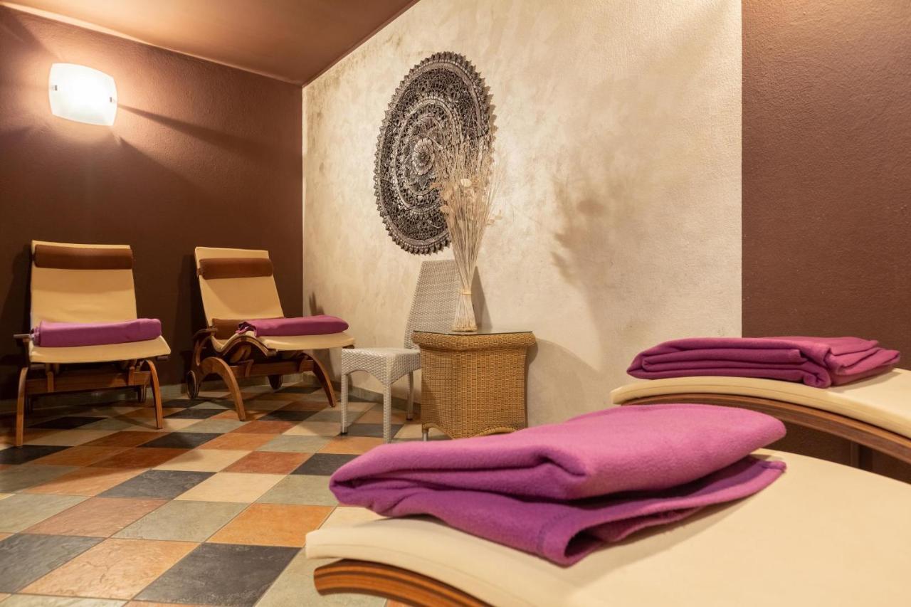 Aktivhotel Santalucia Torbole Sul Garda Kültér fotó